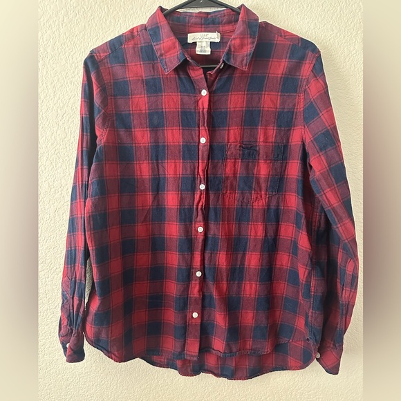 H&M L.O.G.G SIZE M MEDIUM Red and Blue Plaid Button-Up Shirt with front pocket - Picture 1 of 3